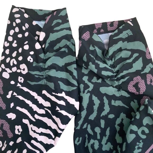 Calvin Klein Performance Leggings Capri Geometric Pattern Multi-Color Size M - Picture 6 of 9